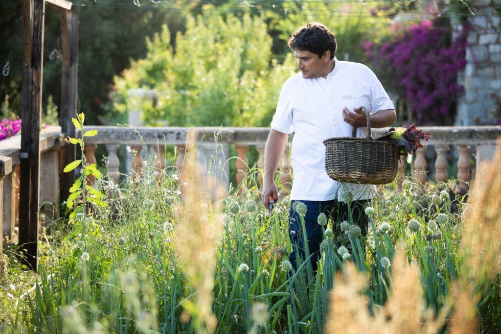 MAURO-COLAGRECO-mirazur-Garden-Rosmarino-Matteo-Carassale-Ute-Junker